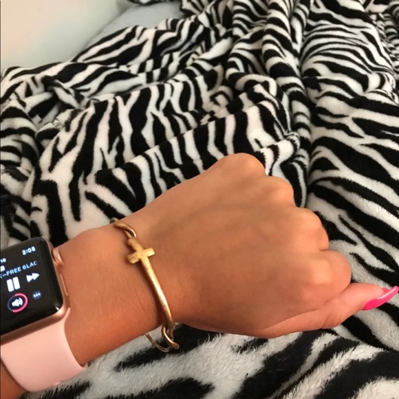 Alex and ani cross bracelet - Picture 4 of 4